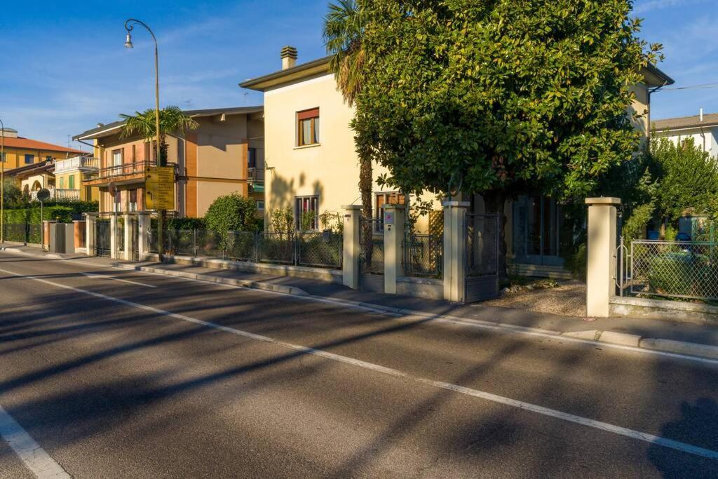 Gardaland Residenza Le Rose! 120 M2 Villa Valeggio sul Mincio Bagian luar foto